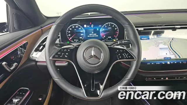 Mercedes-Benz E-Class — Фото автомобиля 15