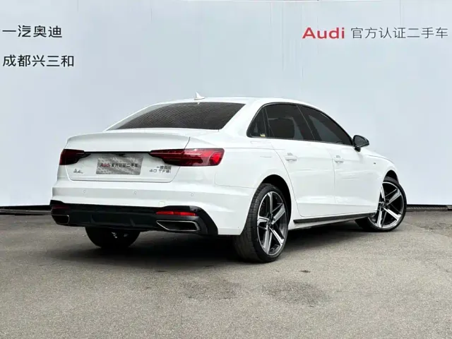 Audi Audi A4L 2024 40 TFSI Luxury Dynamic — Фото автомобиля 4