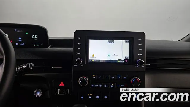 Hyundai Staria Staria L3.5 Инвалидная коляска Подъёмник/Slope — Фото автомобиля 14