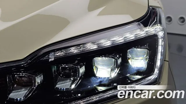 KG_Mobility_Ssangyong Rexton Новый Rexton Sport Khan Дизель 2.2 4WD — Фото автомобиля 20