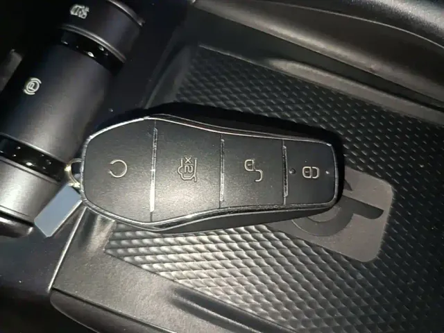 BYD Dolphin — Фото автомобиля 8