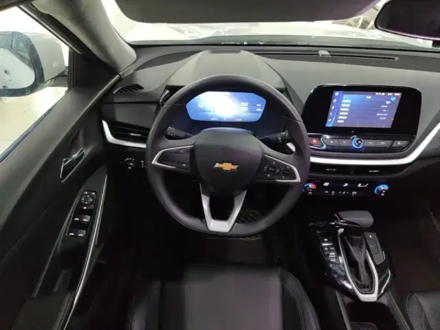 Chevrolet Menlo — Фото автомобиля 6