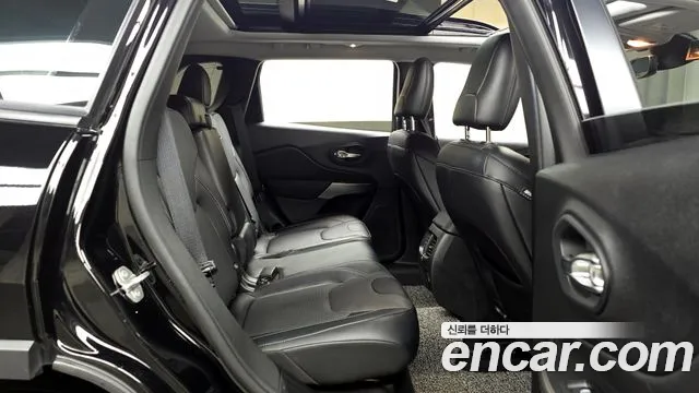 Jeep Cherokee Cherokee(KL) — Фото автомобиля 12
