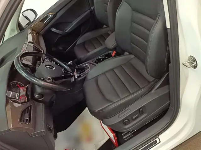 Volkswagen Tharu — Фото автомобиля 14