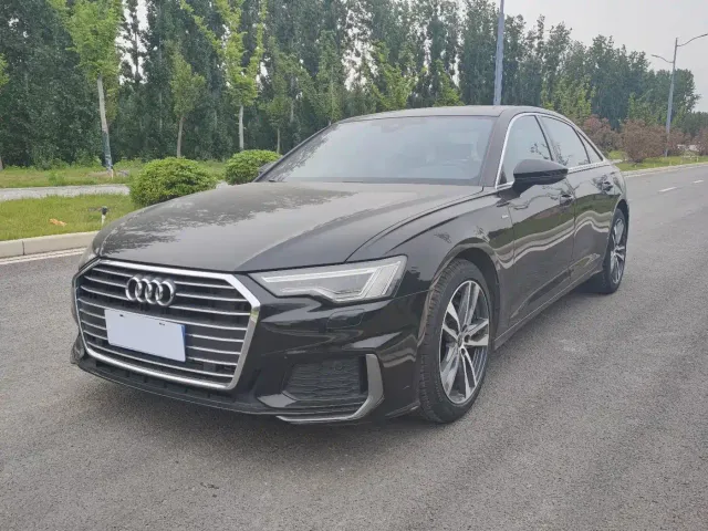Фотография автомобиля — Audi A6L