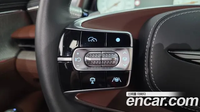 Genesis G90 Бензин 3.5 турбо AWD — Фото автомобиля 4