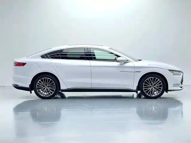 BYD Han — Фото автомобиля 9