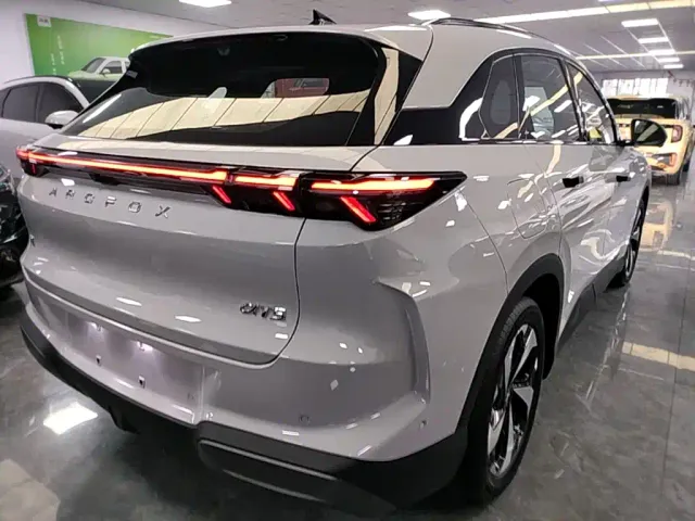 Arcfox Alpha T5 — Фото автомобиля 7