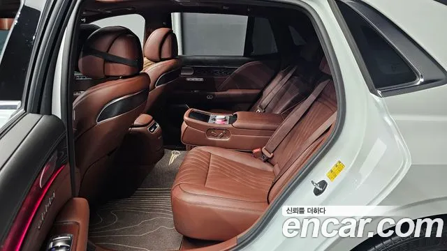 Genesis G90 Бензин 3.5 турбо AWD — Фото автомобиля 11