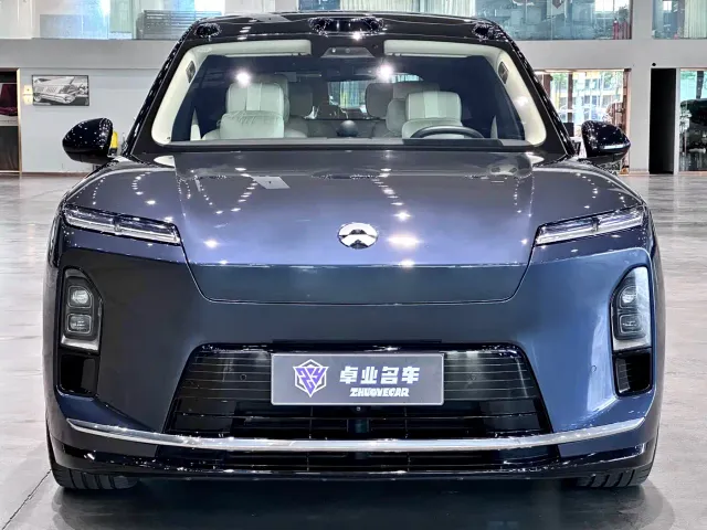 Nio ES8 — Фото автомобиля 2