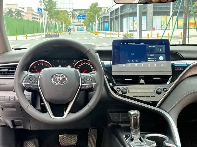 Toyota Camry — Фото автомобиля 16