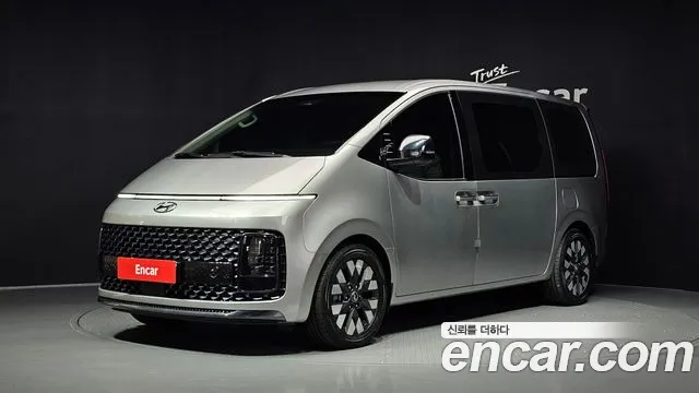 Фотография автомобиля — Hyundai Staria