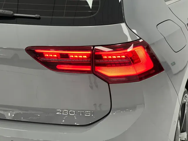 Volkswagen Golf — Фото автомобиля 17