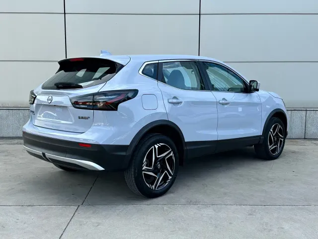 Nissan Qashqai — Фото автомобиля 4