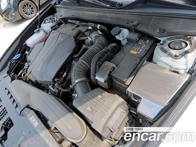 Hyundai Grandeur Grandeur (GN7) 3.5 LPG 2WD (Такси) — Фото автомобиля 19
