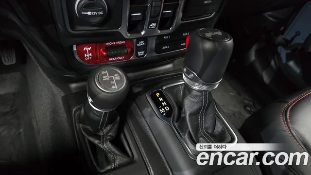 Jeep Wrangler JL — Фото автомобиля 12