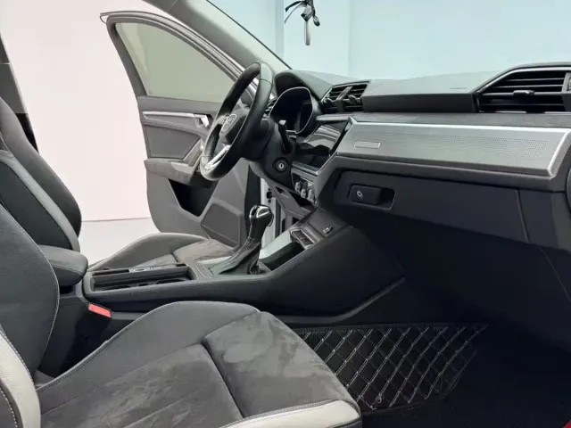 Audi Q3 — Фото автомобиля 11