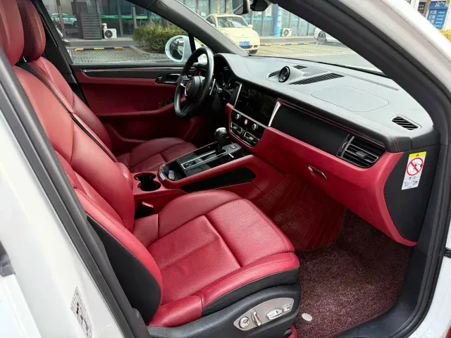 Porsche Macan — Фото автомобиля 13