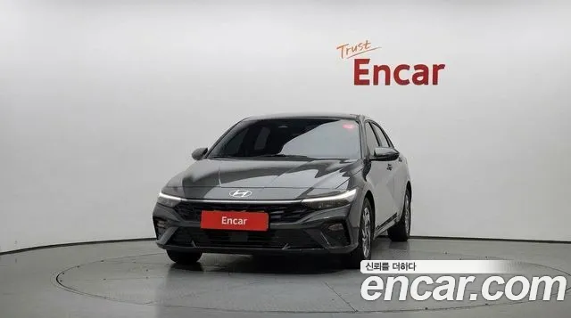 Hyundai Avante CN7 — Фото автомобиля 3