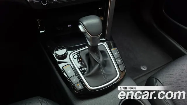 Kia Seltos New — Фото автомобиля 12