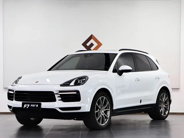 Фотография автомобиля — Porsche Cayenne