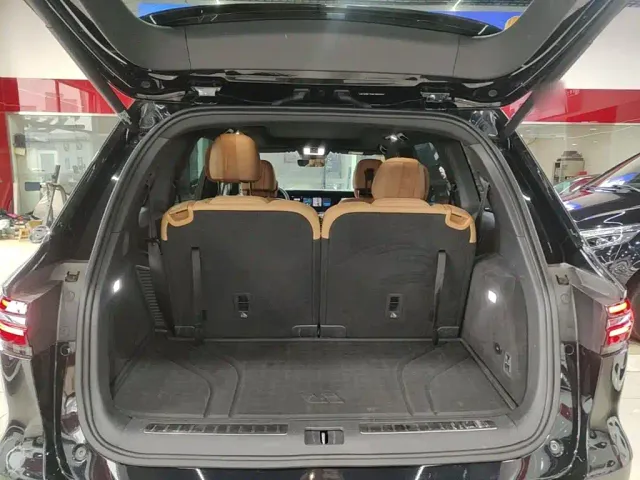Li Auto ONE — Фото автомобиля 18