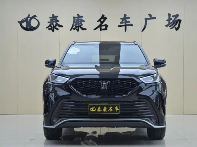 Toyota Crown Kluger — Фото автомобиля 2
