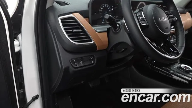 Kia Seltos — Фото автомобиля 19