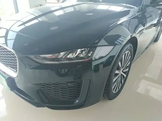 Jaguar XEL — Фото автомобиля 23