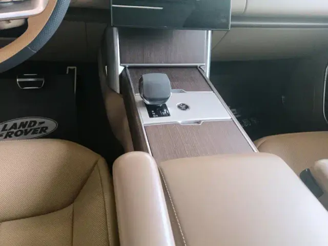 Land Rover Range Rover — Фото автомобиля 16