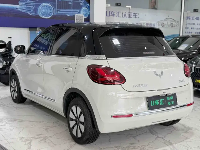 Wuling Bingo — Фото автомобиля 9
