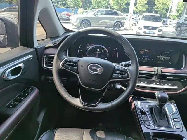 GAC Trumpchi M6 — Фото автомобиля 14