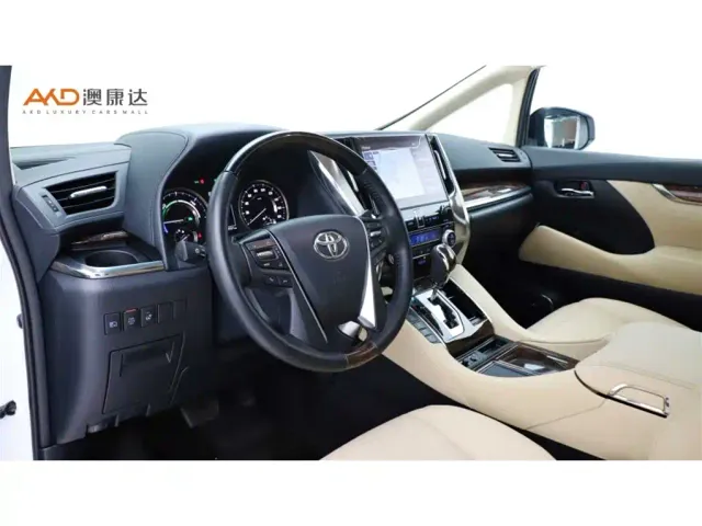 Toyota Alphard — Фото автомобиля 6