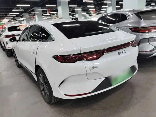 BYD Qin L — Фото автомобиля 4