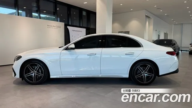 Mercedes-Benz E-Class — Фото автомобиля 8