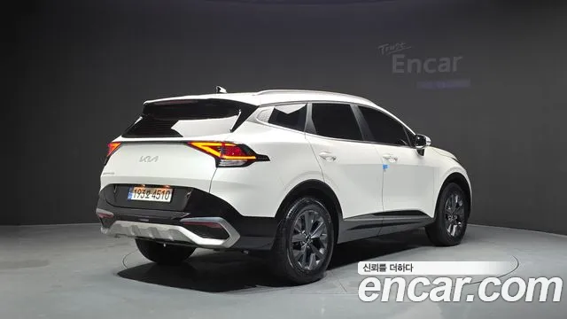 Kia Sportage Sportage 5-е поколение Бензин 1.6 турбо 2WD — Фото автомобиля 2