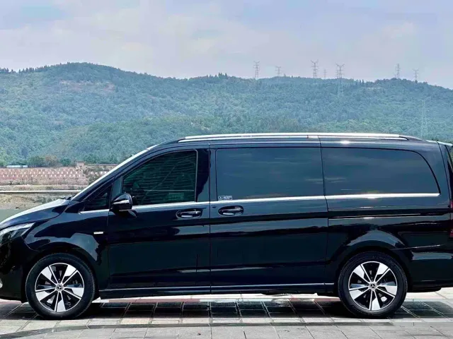 Mercedes-Benz V-Class — Фото автомобиля 22