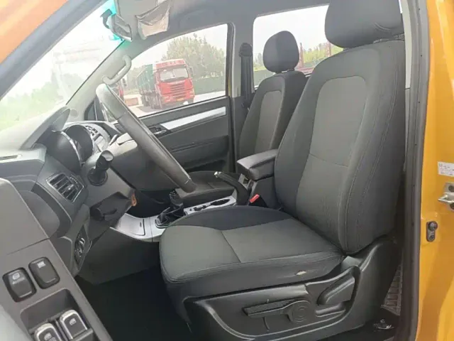 JAC Motors JAC T6 — Фото автомобиля 10