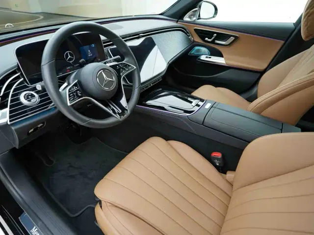 Mercedes-Benz E-Class — Фото автомобиля 8