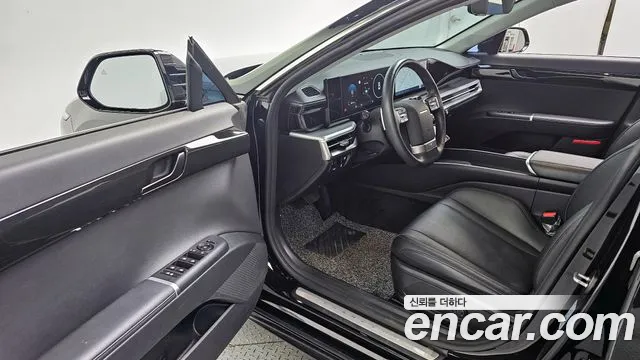 Hyundai Grandeur Grandeur (GN7) 2.5 Бензин 2WD — Фото автомобиля 11