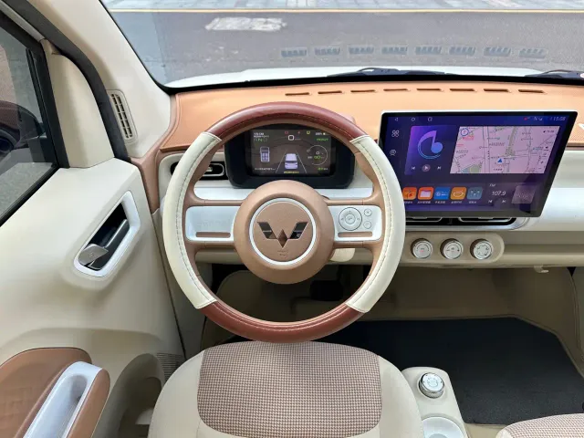 Wuling Hongguang Mini EV — Фото автомобиля 9