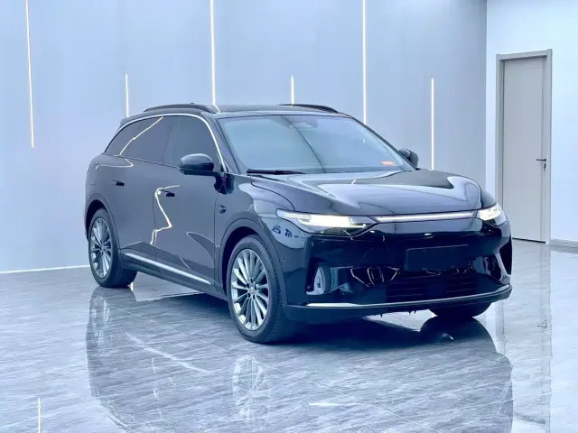 Leapmotor C11 — Фото автомобиля 3