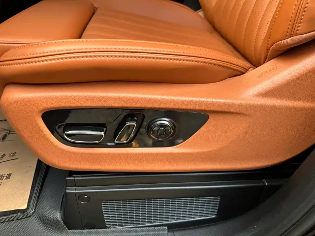 GAC Trumpchi M8 — Фото автомобиля 12