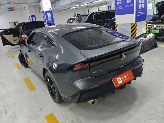 Changan UNI-V — Фото автомобиля 6