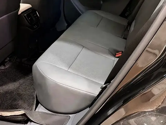 Lexus RZ — Фото автомобиля 7