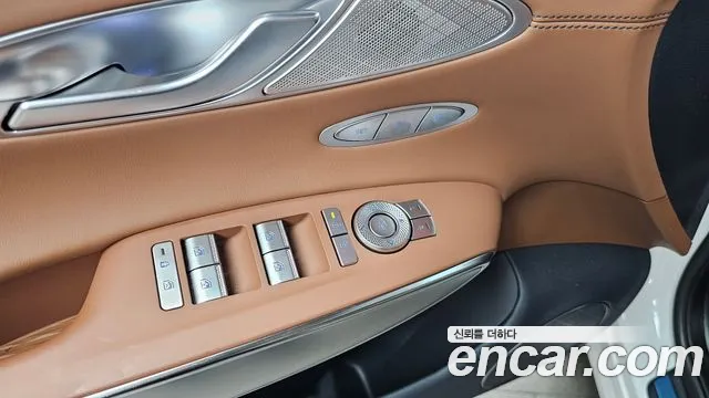 Genesis GV70 2.5T Бензин AWD — Фото автомобиля 26