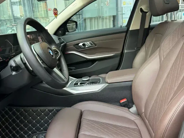 BMW 3 Series — Фото автомобиля 9