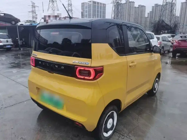 Wuling Hongguang Mini EV — Фото автомобиля 6
