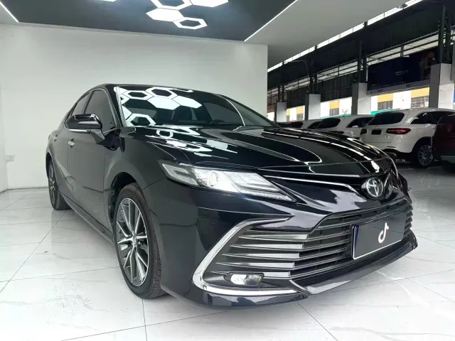 Toyota Camry — Фото автомобиля 3