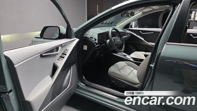 Kia Niro The All New — Фото автомобиля 10